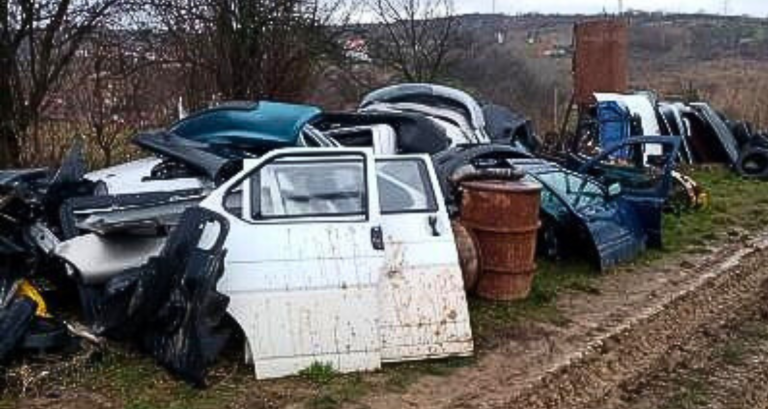 2 percheziții domiciliare în județul Brașov, într-un dosar penal ce vizează activități clandestine de service auto, cercetările fiind efectuate sub aspectul săvârșirii infracțiunii de evaziune fiscală.