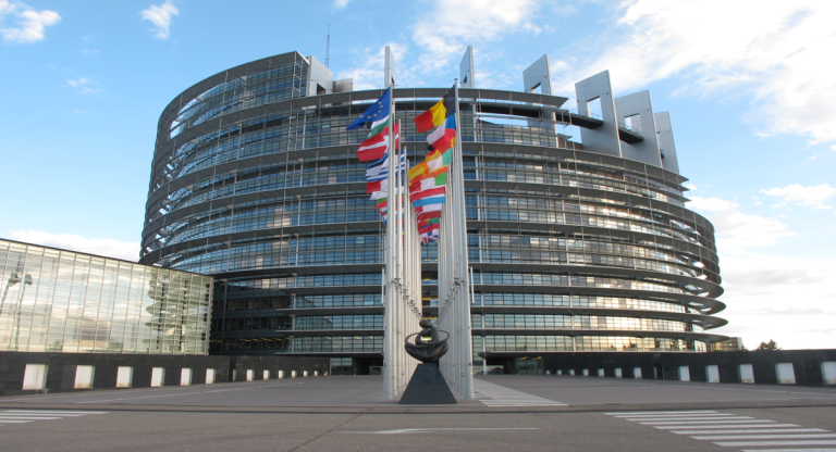 Euro Digital: Negocierile Parlamentului European pentru Viitorul Monedei