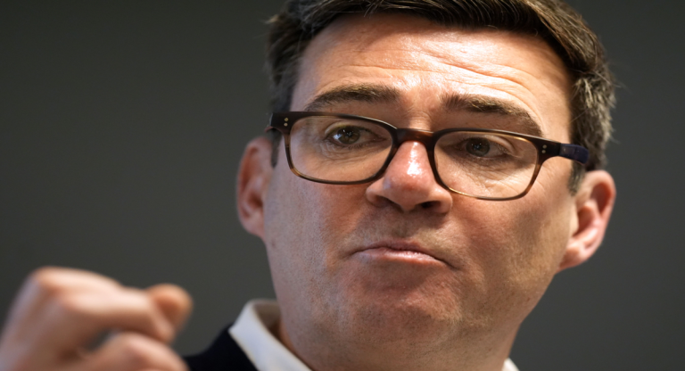 Andrei Burnham: Noul Prim-Ministru și Planul pentru Marea Britanie