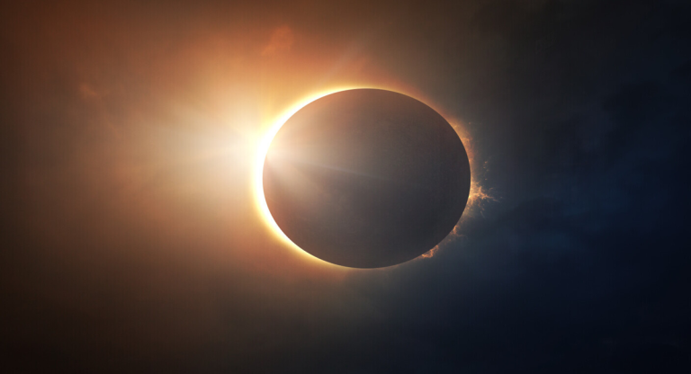 Eclipsa solară din 2026: Călătoria regală cu Boeing 747-8 către Mallorca